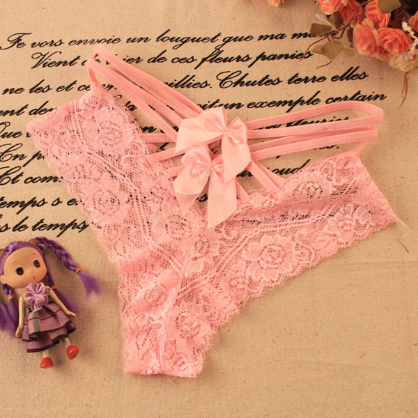 Rácsos félfrancia bugyi, két masnival